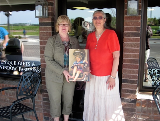 Nancy (left) and Susan (right) in front of Roy Lane Coffee shop in Sioux Lookout, Ontario